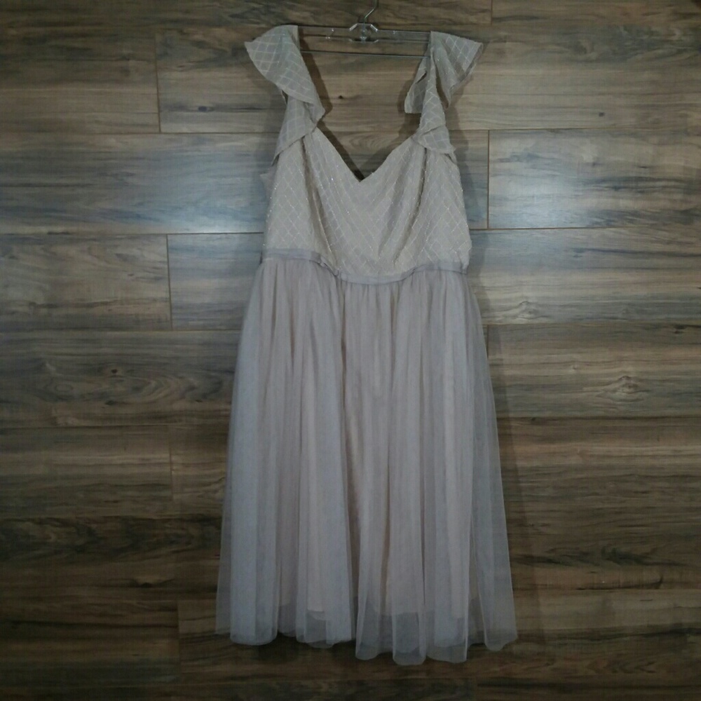 NWT City Chic Textured Tulle Fit & Flare Dress